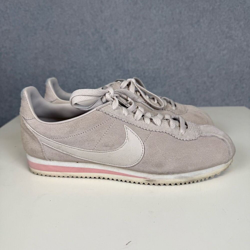 Nike Classic Cortez Suede Desert Beige AA3839-003 Womens Size 9.5 Shoes Sneakers